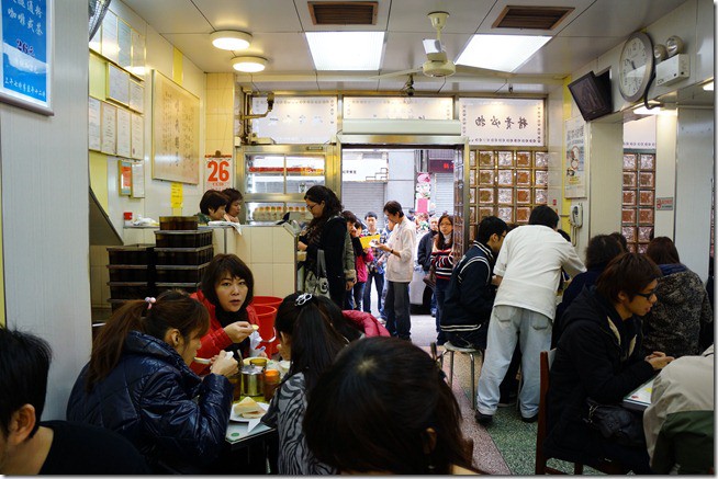 遊記> 2012 香港 228假期旅遊 圖多 - 這裡胡說 JL TALKS