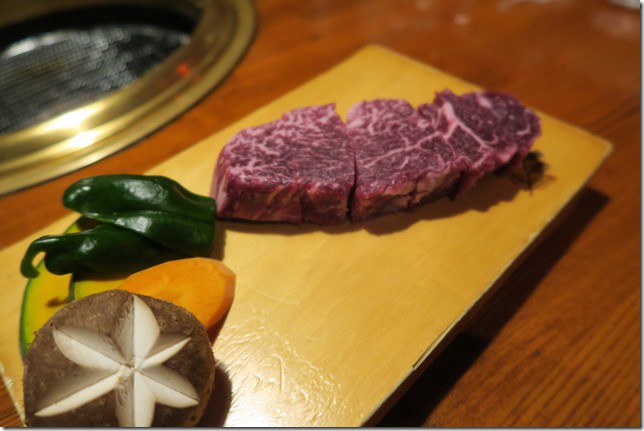 輕井澤的餐廳 燒肉選擇 中輕井澤 燒肉ろぐ亭本店 輕井澤OUTLET AGING BEEF熟成和牛燒肉(大推)：先講不推薦的一間