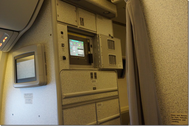 全日空：成田轉國內線紀錄 TPE-NRT-NGO 中部機場過夜    機場懶人包：2016 台北名古屋ANA商務艙紀錄