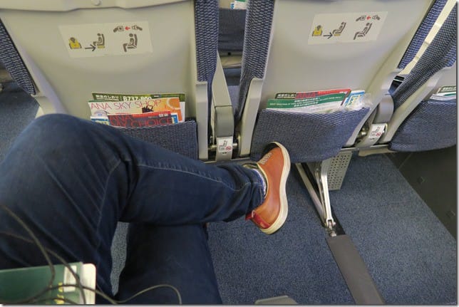 全日空：成田轉國內線紀錄 TPE-NRT-NGO 中部機場過夜    機場懶人包：國際轉國內程序