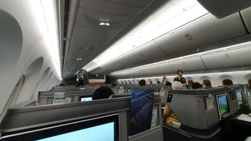 長榮航空787商務艙 183傑西實際感受如何?由BMW設計團隊設計 超過五百萬的座椅 - 這裡胡說 JL TALKS 長榮航空787商務艙 183傑西實際感受如何?由BMW設計團隊設計 超過五百萬的座椅 - 這裡胡說 JL TALKS
