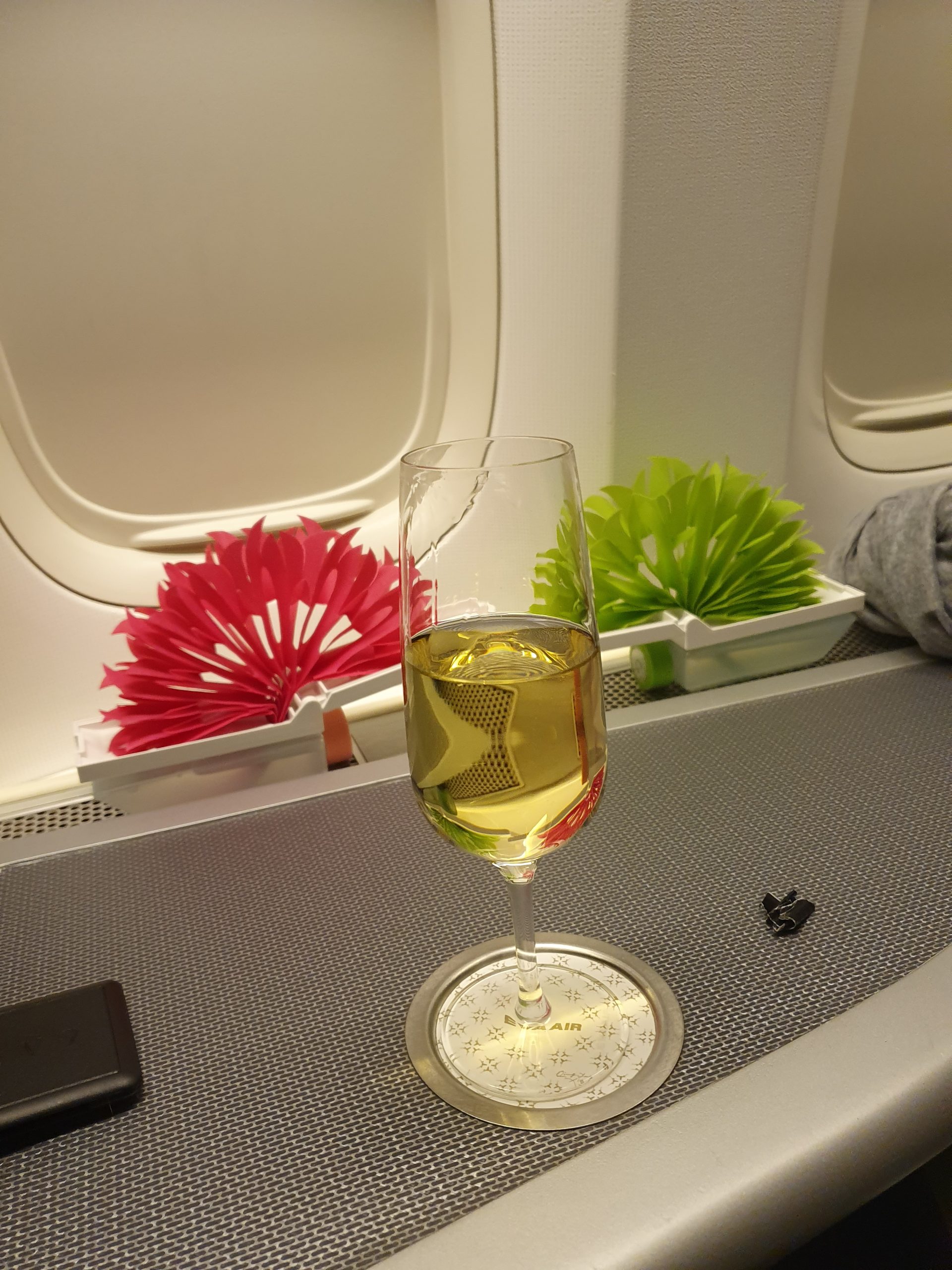 飛機上的保濕 我可以帶什麼樣子的加濕設備上飛機呢  2022年更新版本：物理性加濕器 (不插電)
