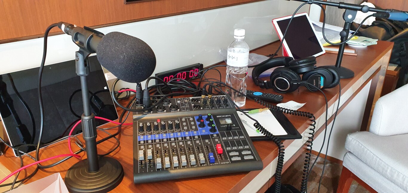 ZOOM LiveTrak L-8 開箱心得紀錄 - 這裡胡說 JL TALKS