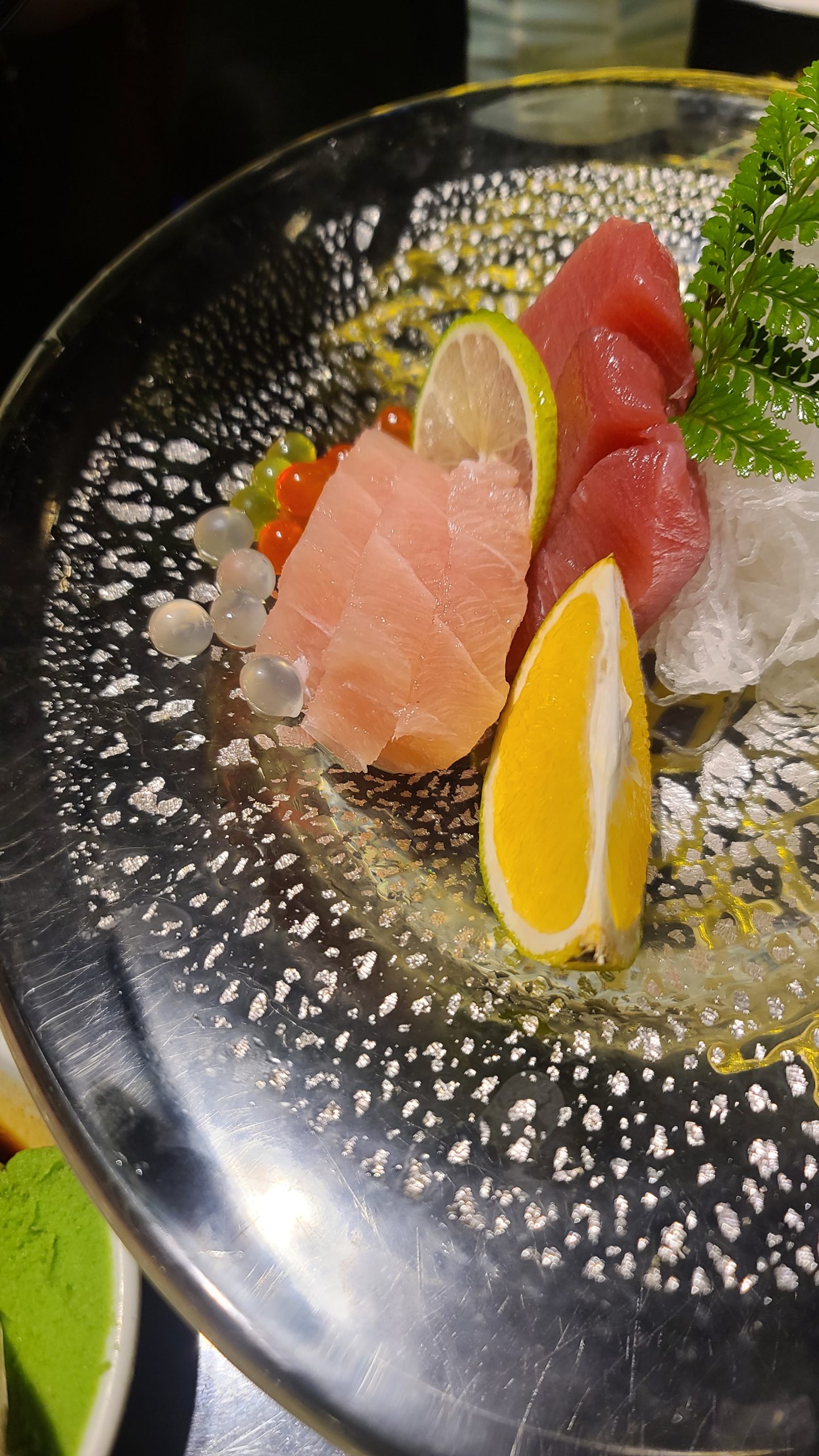 老闆自己跑去切的生魚片