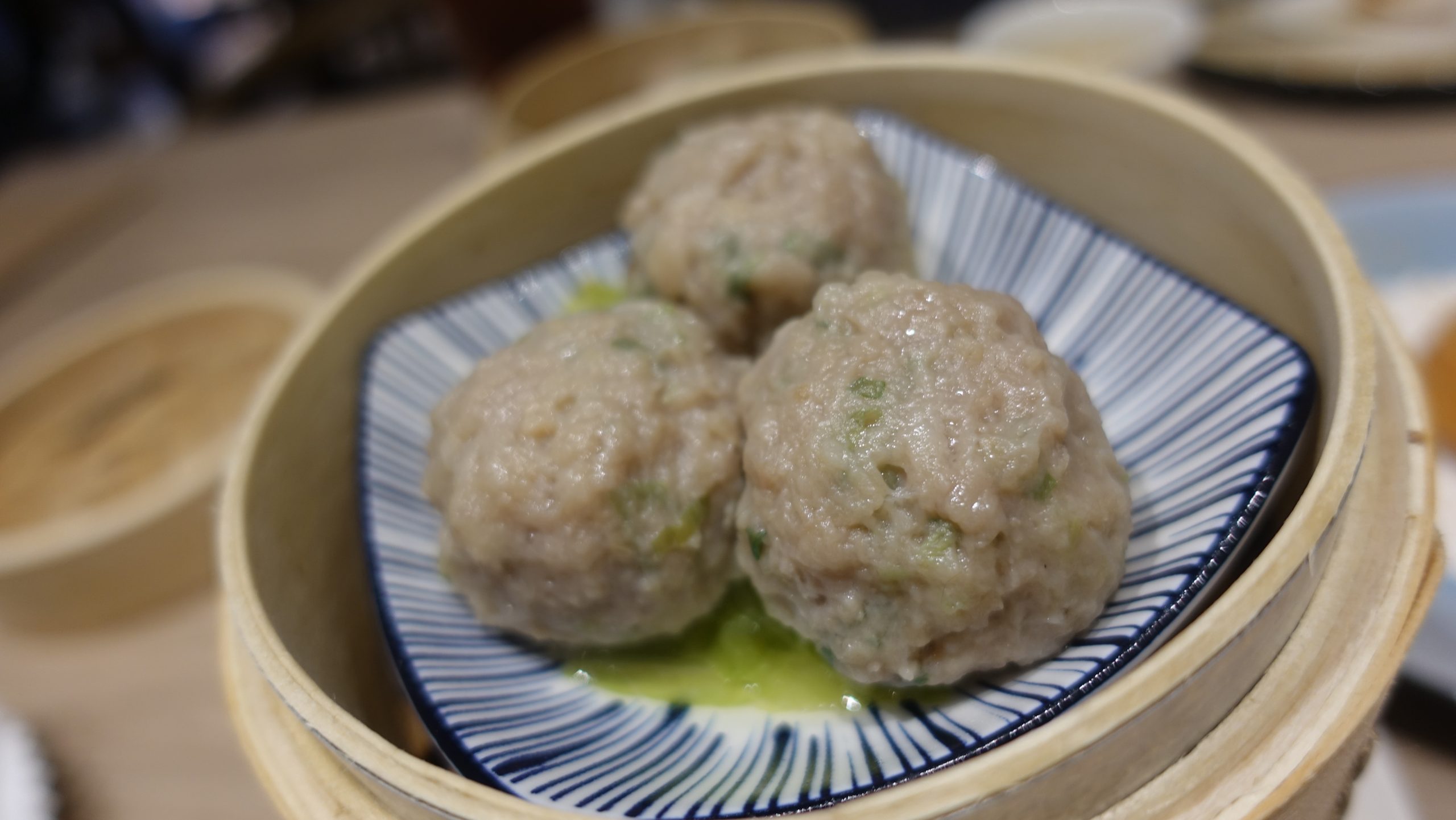 A10 時蔬牛肉丸 我自己很喜歡這個味道跟口感好像正統牛肉丸會更紮實一點 應該是為了台灣口味修改過