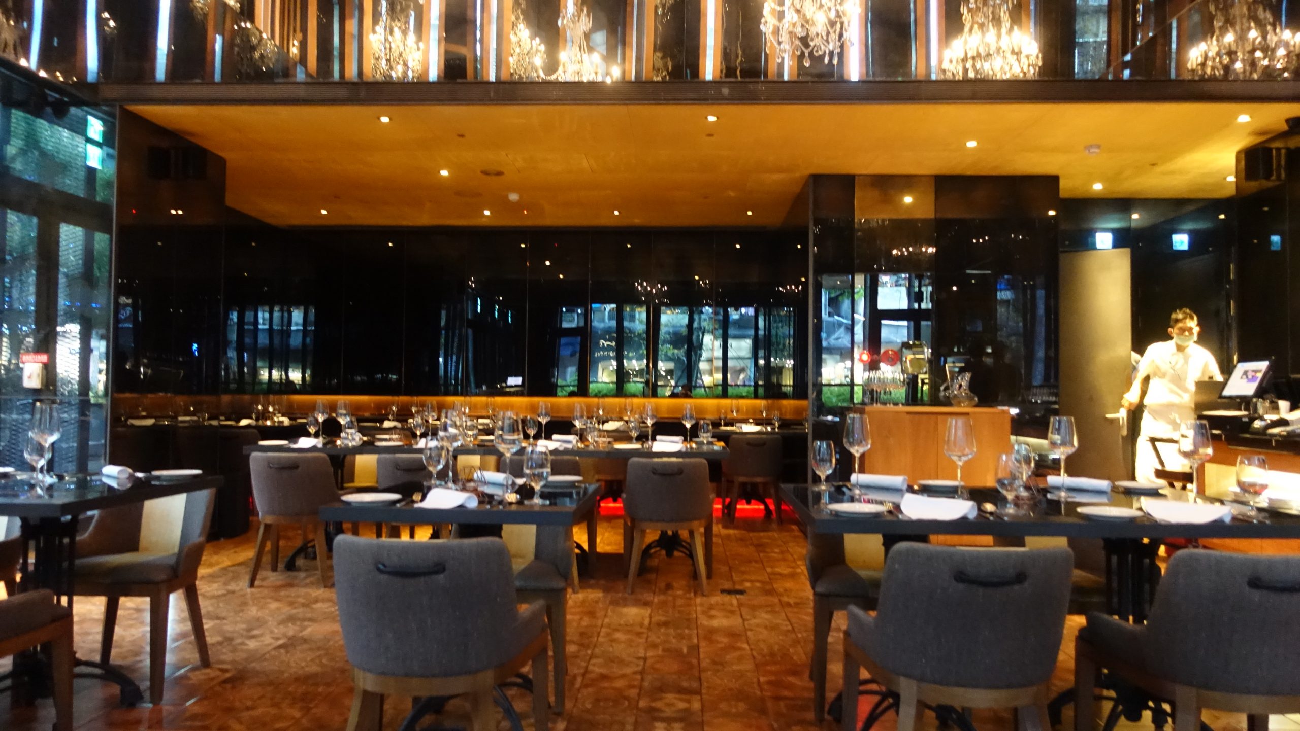 賦樂旅居 TK SEAFOOD & STEAK - 這裡胡說 JL TALKS