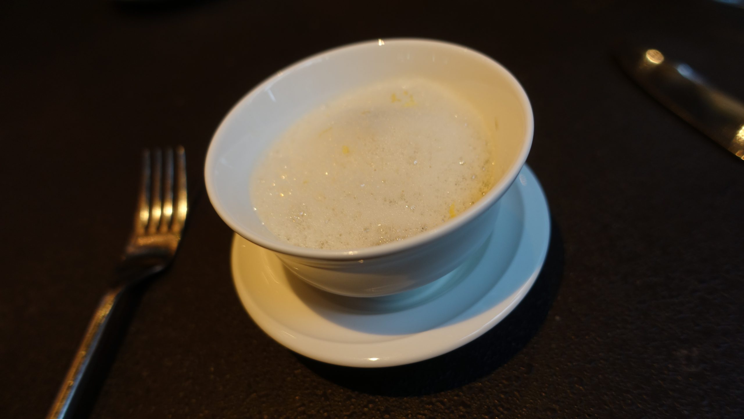 AMUSE BOUCHE 開胃小點花雕蛋白 蟹
