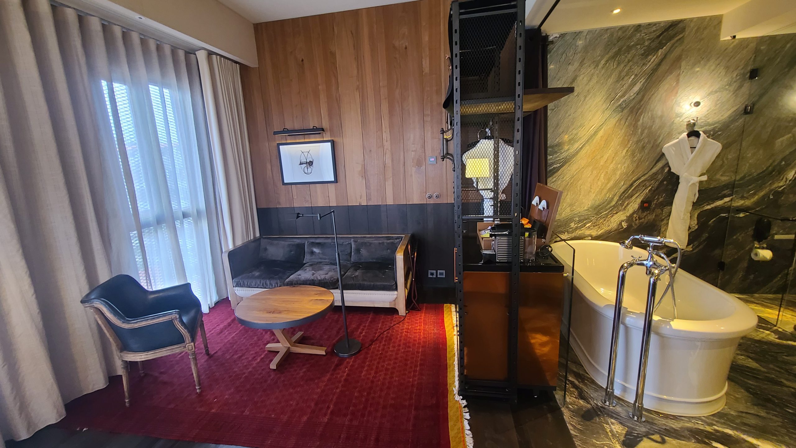 台北大安賦樂旅居 設計旅店開箱 處處是都暗藏設計：對比九月入住的同一等級房型但有點不一樣的設計