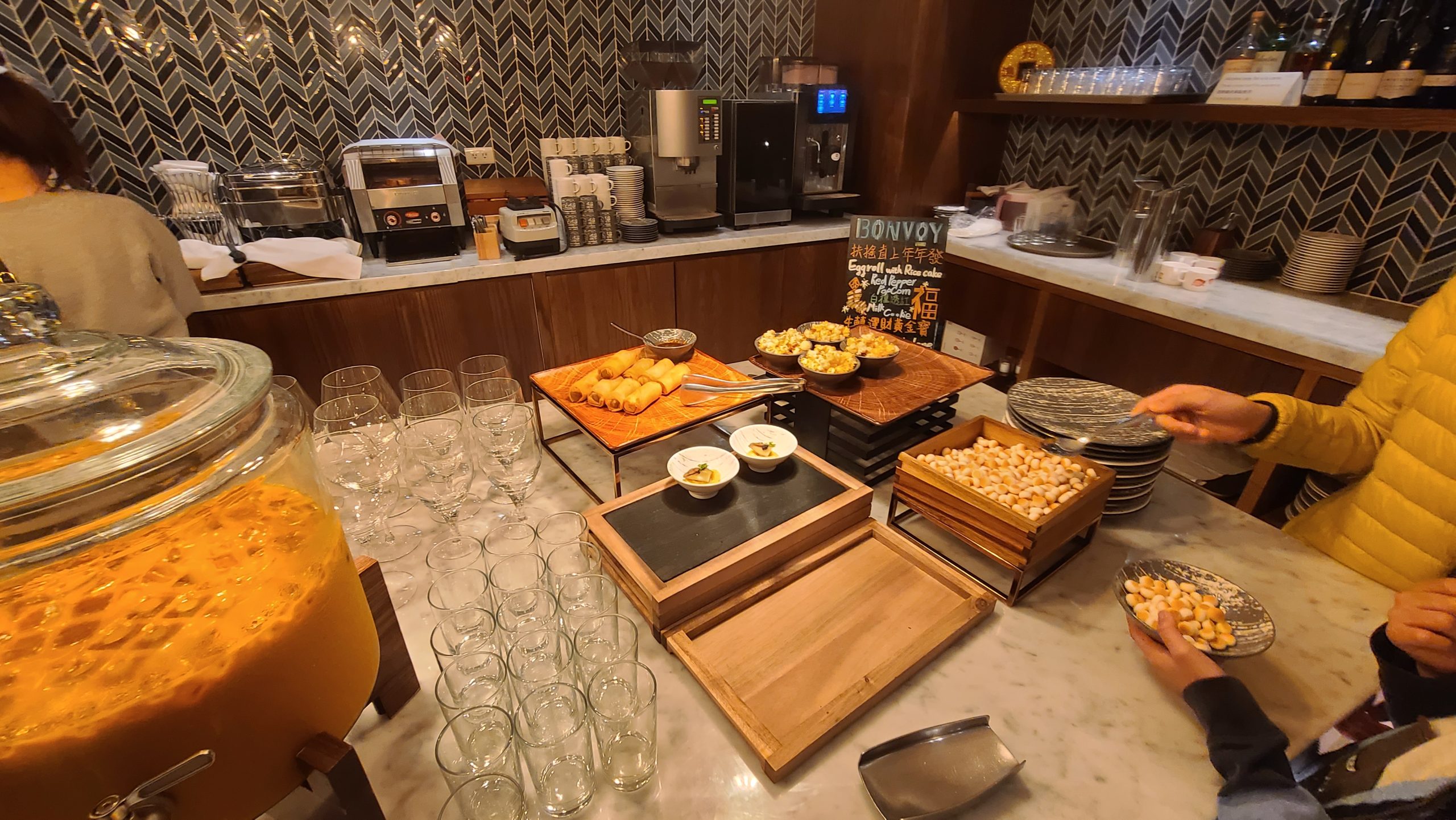 台中萬楓酒店 米其林推薦商務型酒店 我的商務出差首選：餐廳單點晚餐