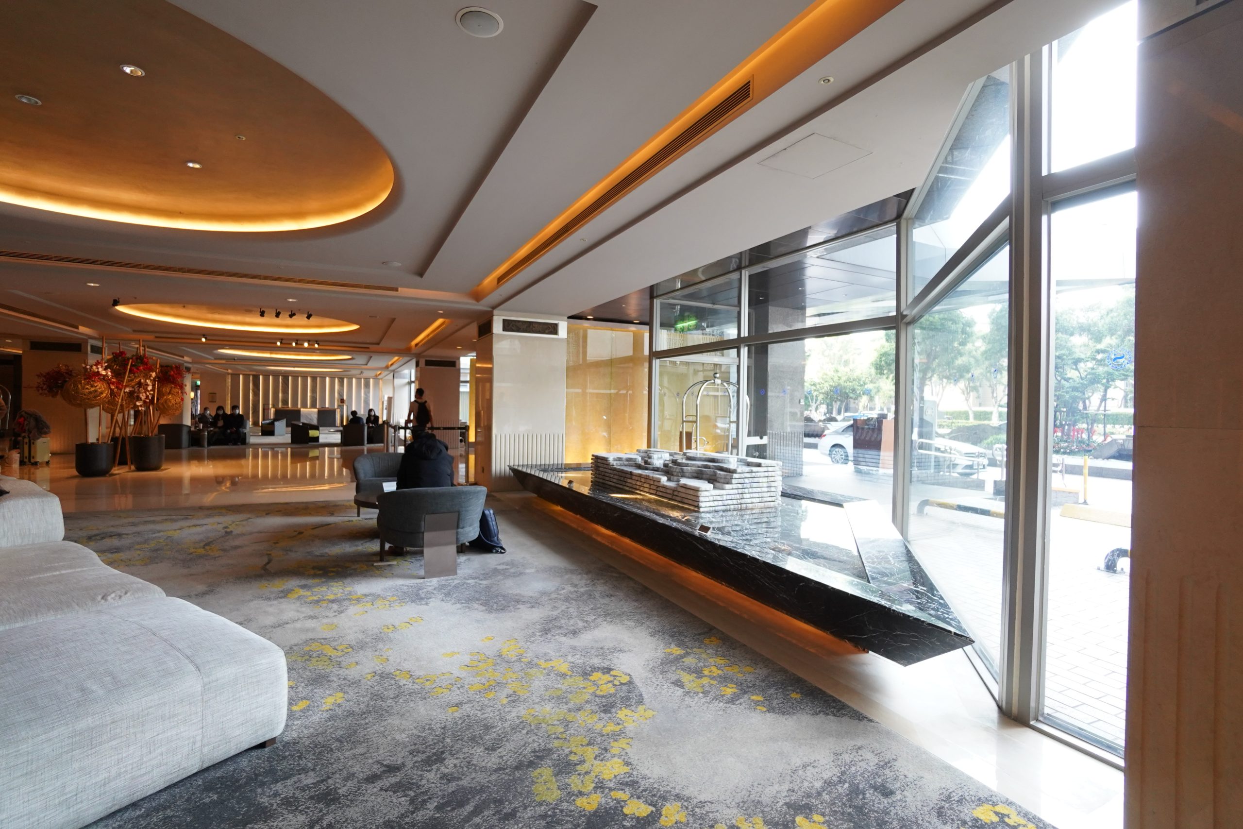 台北喜來登 Sheraton Grand Taipei 古早的來來飯店 政經核心距離北車最近的萬豪飯店：整體環境