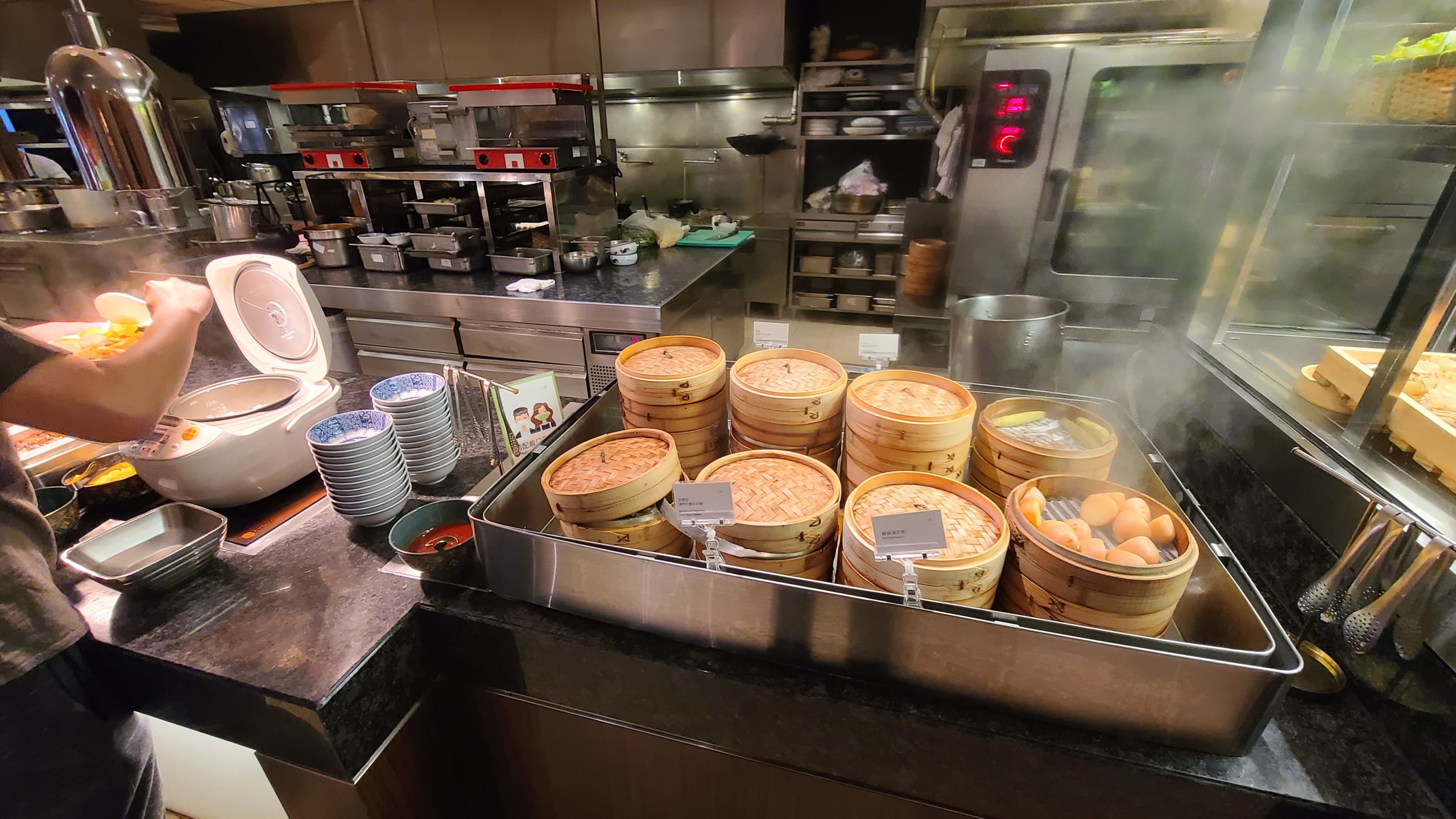 台北喜來登 Sheraton Grand Taipei 古早的來來飯店 政經核心距離北車最近的萬豪飯店：早餐