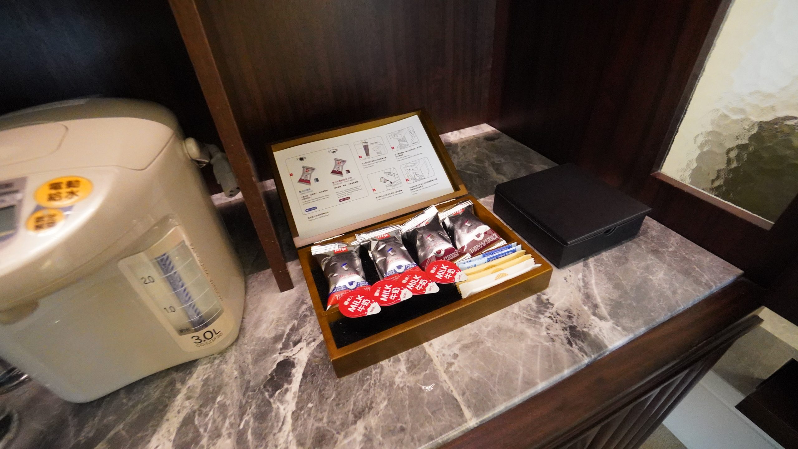 文華東方酒店 注重隱私 服務滿點 - 客房篇：MINI BAR
