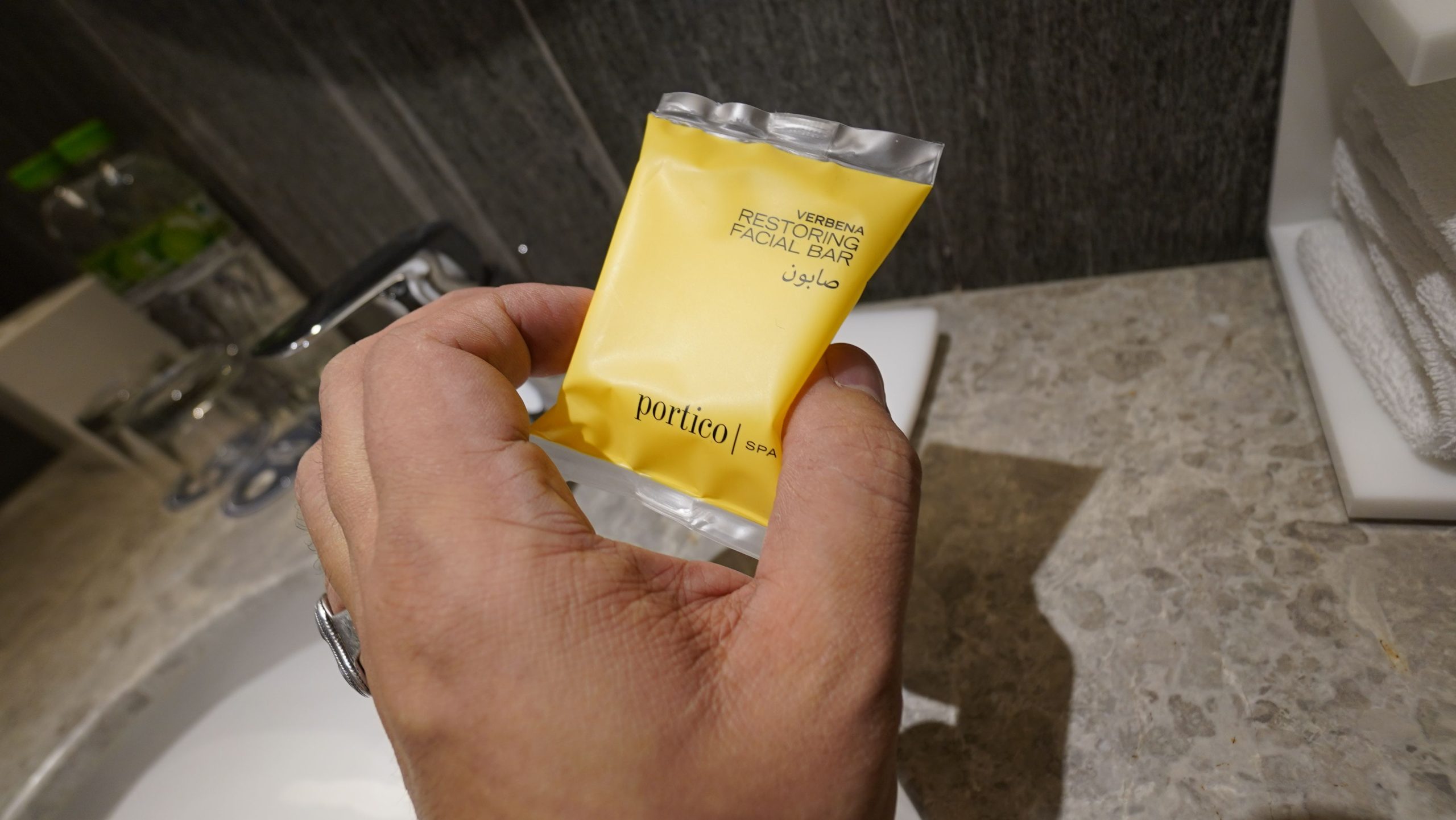 肥皂則是加拿大的 Portico SPA VERBENA