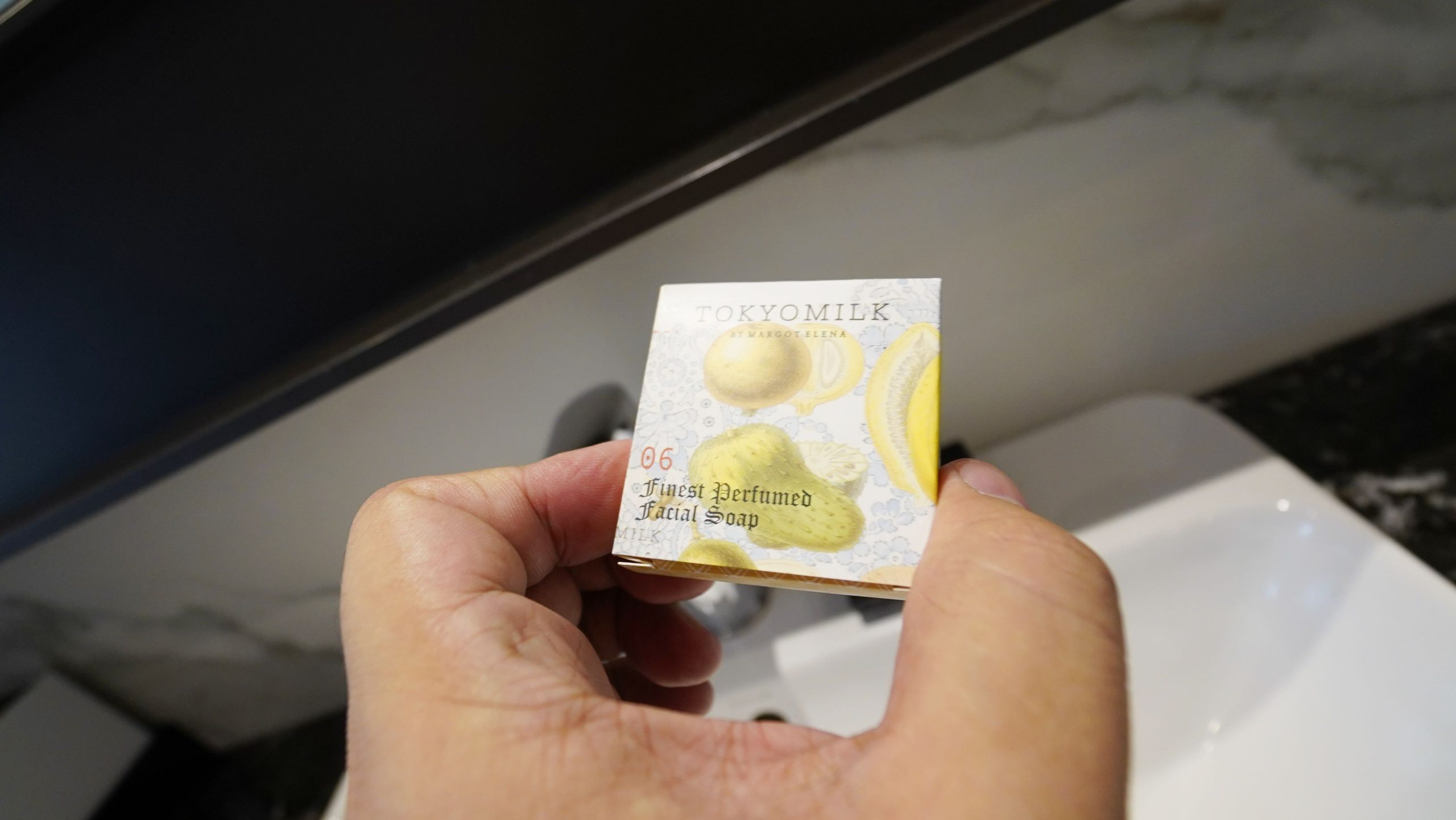 士林萬麗酒店 充滿蝴蝶與玫瑰光影的清奢酒店：浴室空間