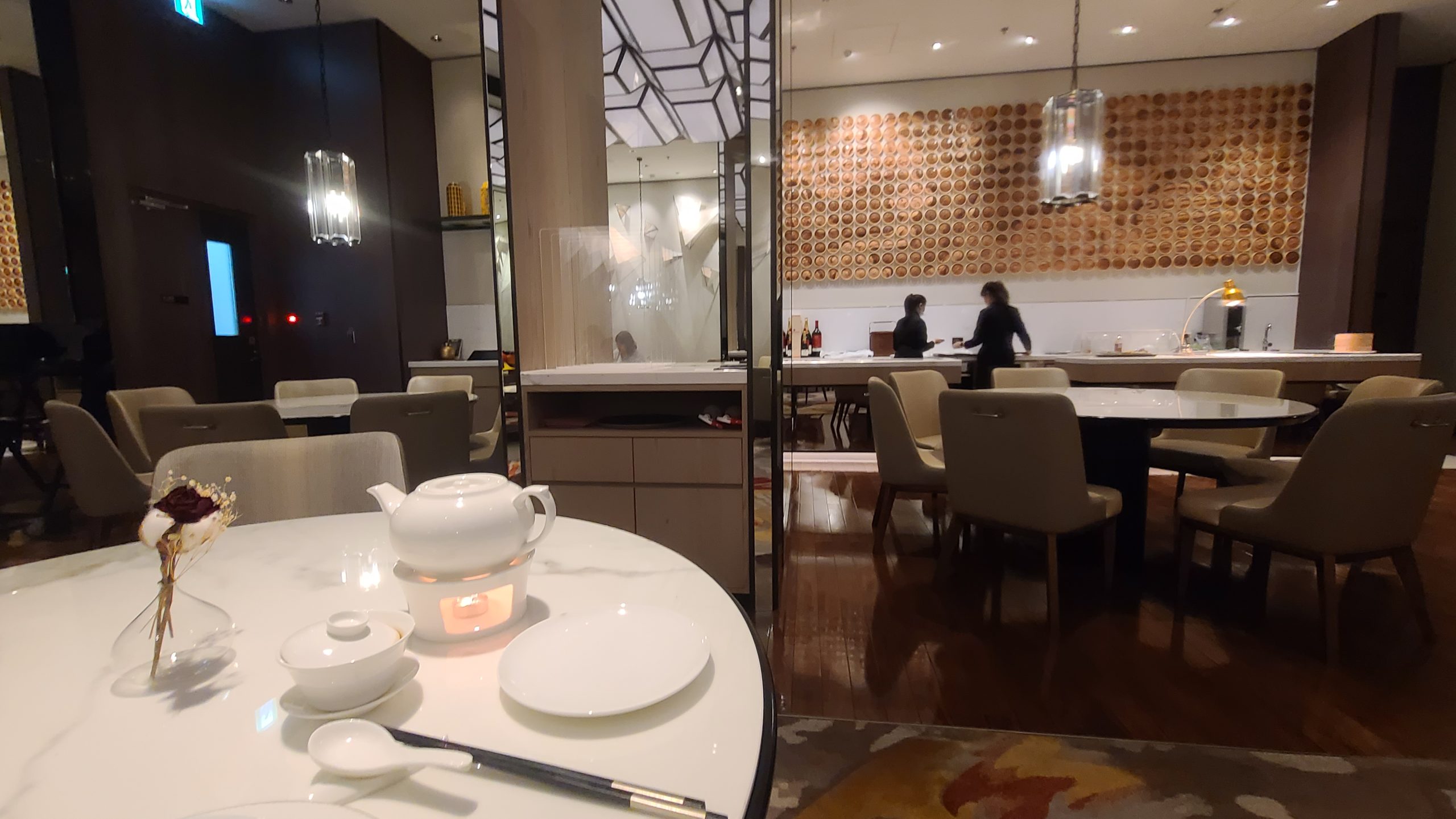 士林萬麗酒店 充滿蝴蝶與玫瑰光影的清奢酒店：萬麗軒中餐廳
