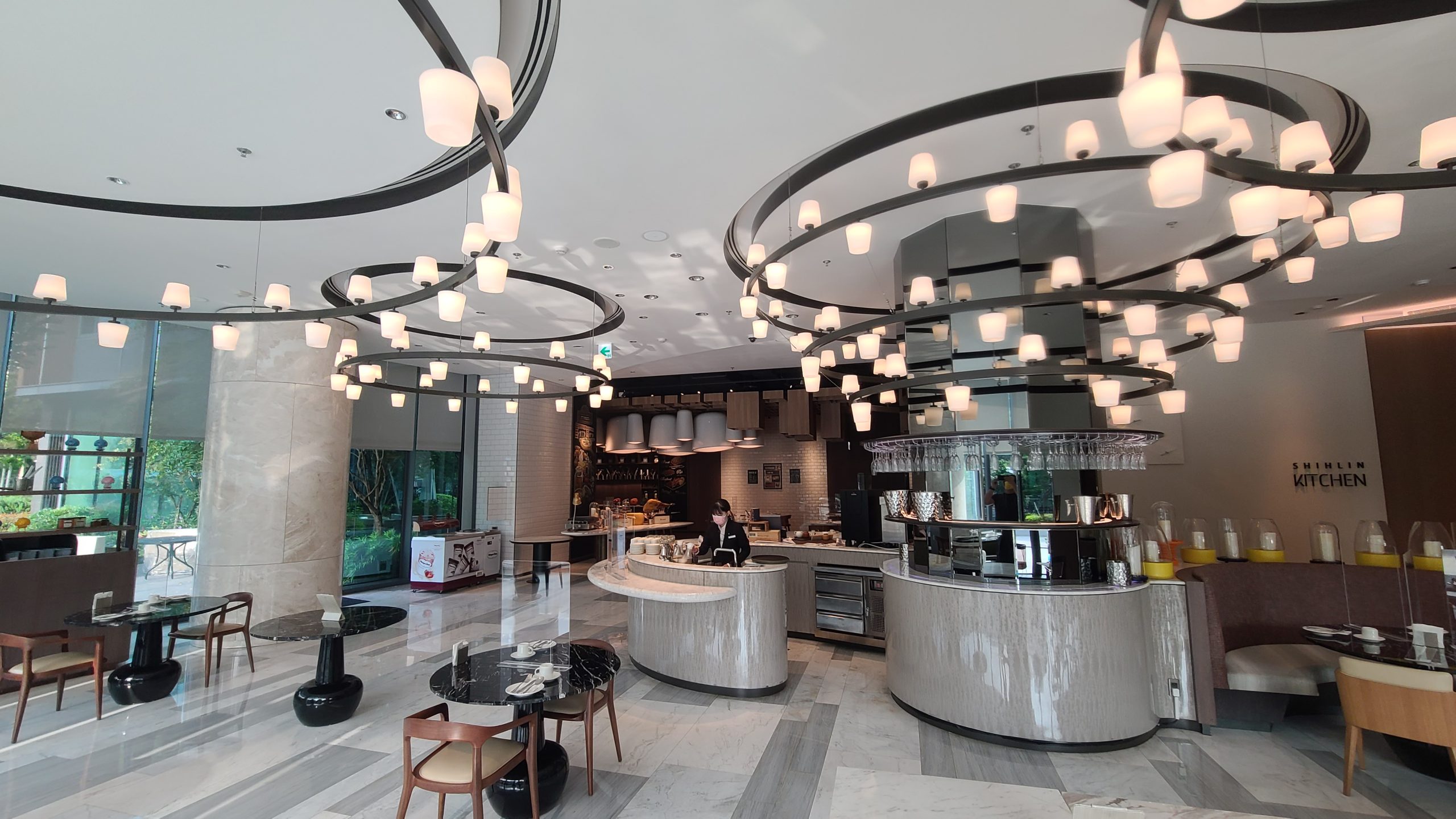 士林萬麗酒店 充滿蝴蝶與玫瑰光影的清奢酒店：早餐