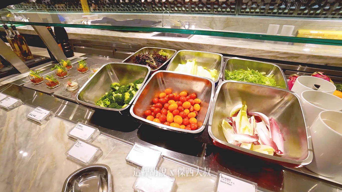 JR 東日本大飯店 日系外加三把金鑰匙的精緻服務：柏麗安自助餐廳：晚餐