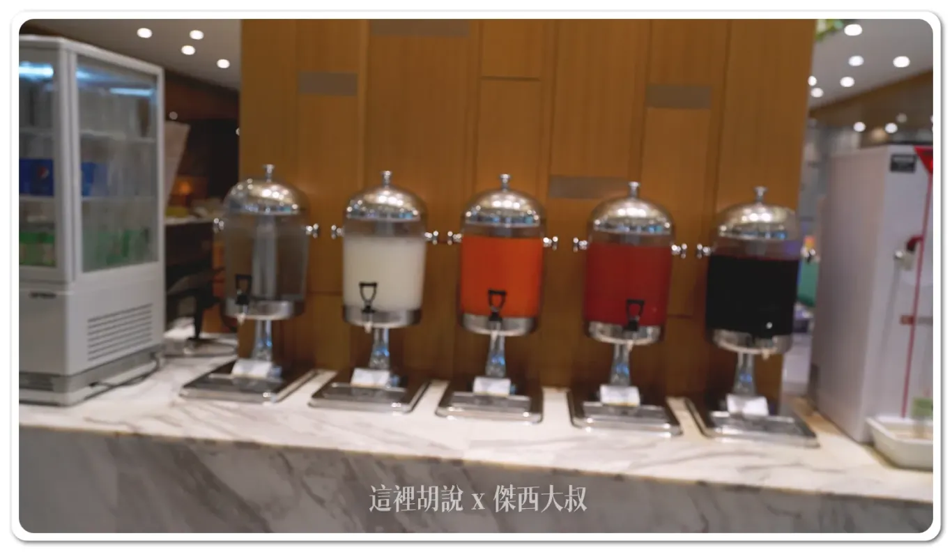南港六福萬怡敘日中餐廳 敘日海鮮季 專給螃蟹海鮮控:開餐前的餐台,快速掃描一下有什麼菜色 南港六福萬怡敘日中餐廳 敘日海鮮季 專給螃蟹海鮮控:開餐前的餐台,快速掃描一下有什麼菜色