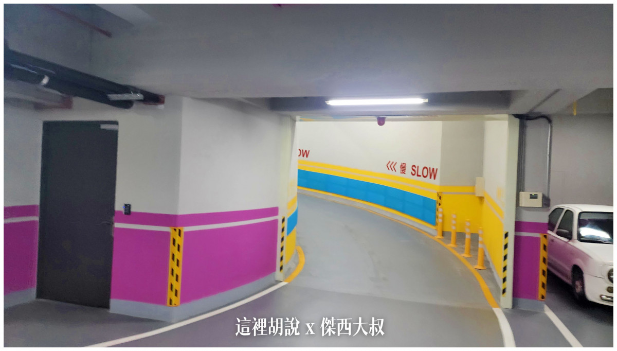 台灣第一間 MOXY 落腳台中 商旅跟青旅的變身 2022三訪記錄補完：MOXY停車狀況