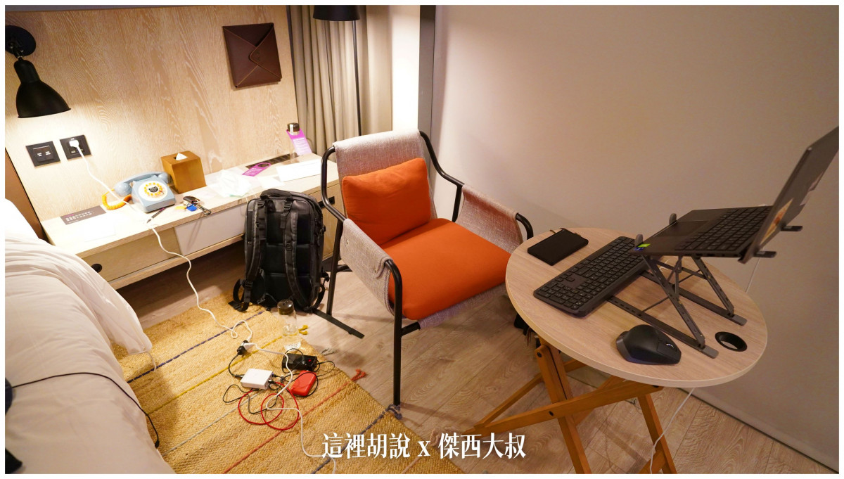 台灣第一間 MOXY 落腳台中 商旅跟青旅的變身 2022三訪記錄補完：展開實際使用照片