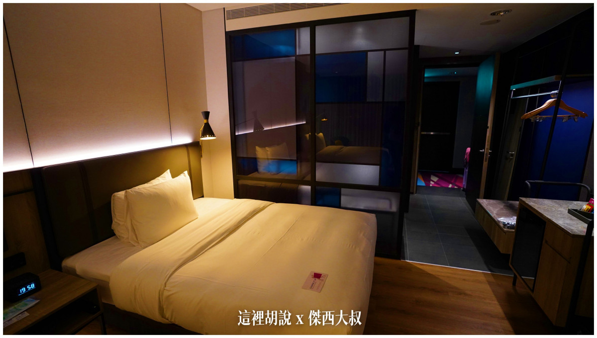 台南安平 ALOFT 唯一台南萬豪集團飯店 面海房夕陽無敵：房間