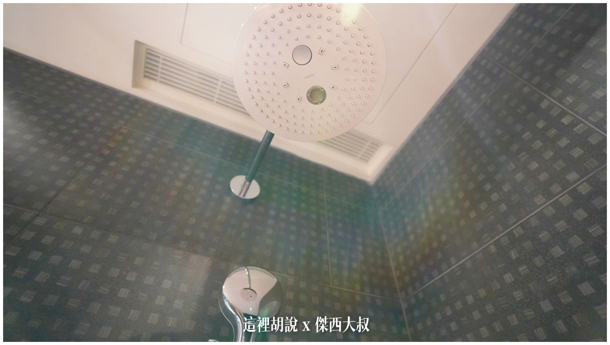 台南安平 ALOFT 唯一台南萬豪集團飯店 面海房夕陽無敵：浴室
