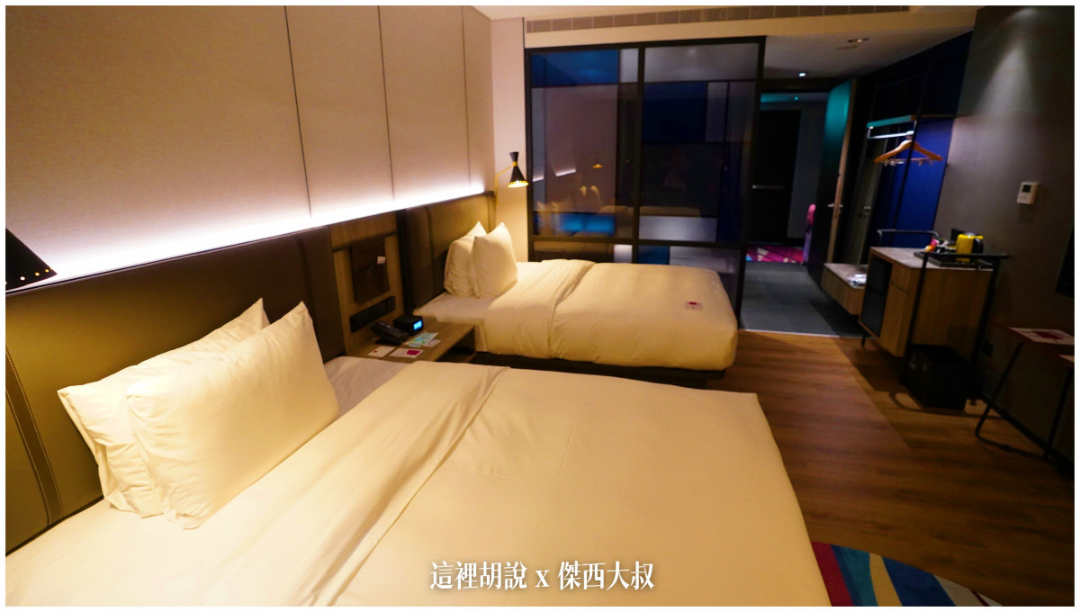 台南安平 ALOFT 唯一台南萬豪集團飯店 面海房夕陽無敵：房間