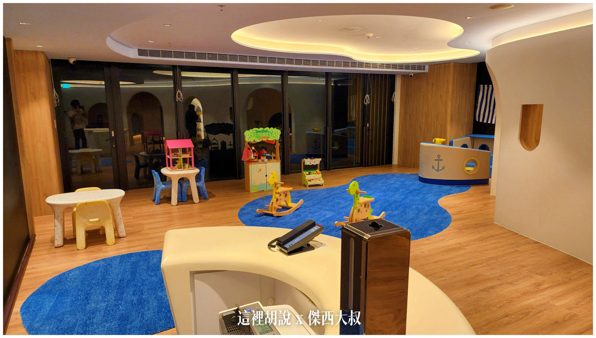 台南安平 ALOFT 唯一台南萬豪集團飯店 面海房夕陽無敵：二樓會議室、健身房以及兒童遊戲室