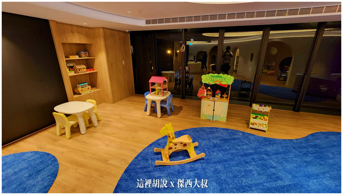 台南安平 ALOFT 唯一台南萬豪集團飯店 面海房夕陽無敵：二樓會議室、健身房以及兒童遊戲室