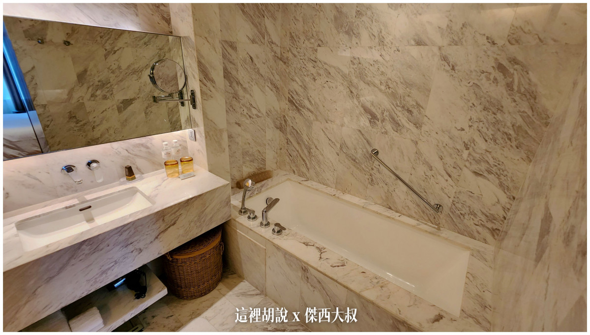 泰國曼谷萬豪公寓酒店 Marriott Executive Apartments Bangkok, Sukhumvit Thonglor：房間 臥室浴室