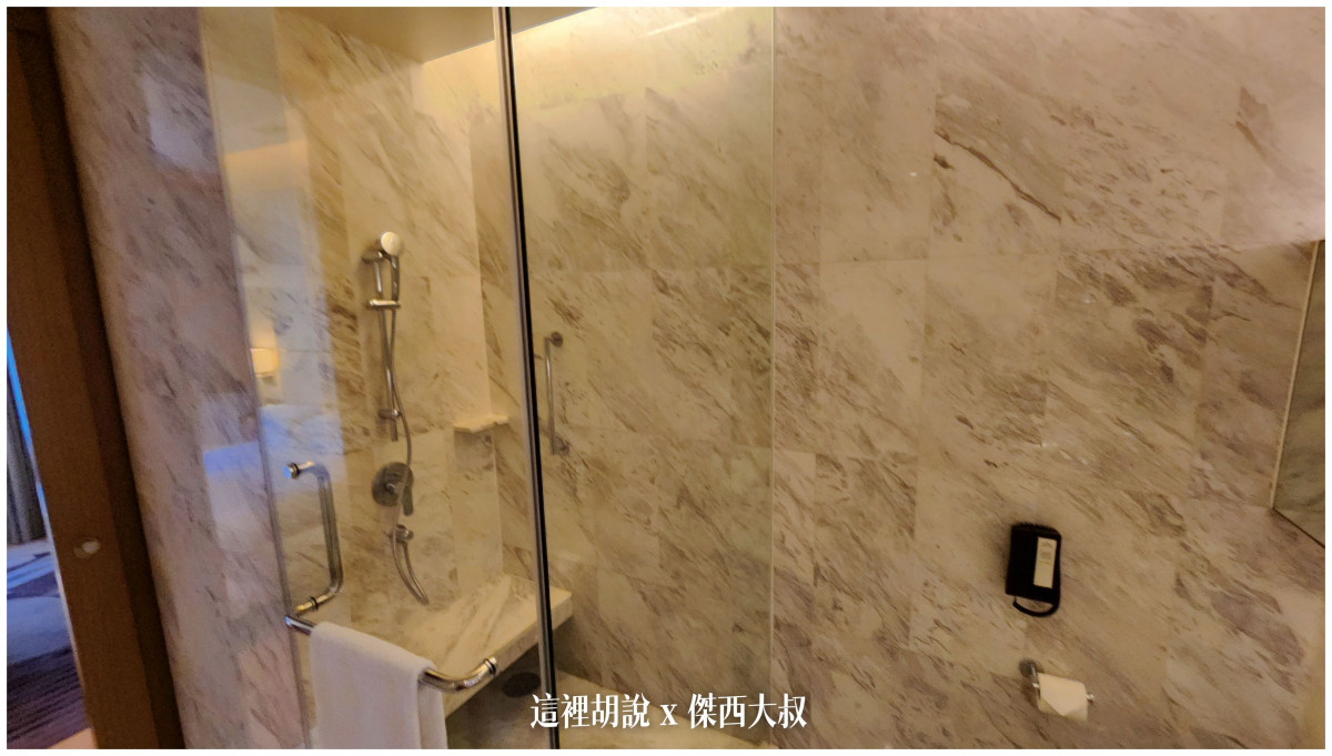 泰國曼谷萬豪公寓酒店 Marriott Executive Apartments Bangkok, Sukhumvit Thonglor：房間 臥室浴室