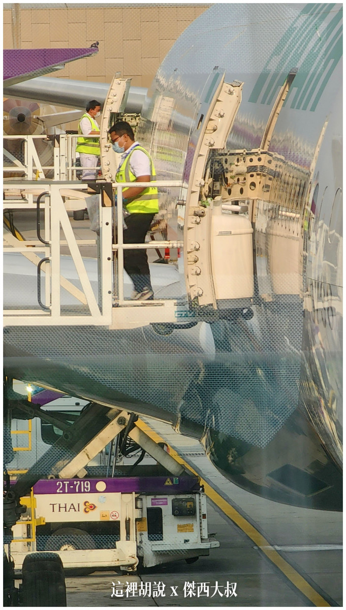 長榮航空飛行記錄 TPE-BKK 經濟艙 2022-07 曼谷機場退稅記錄   77A/77B 疫情當中的飛行紀錄：BR67 曼谷飛台北