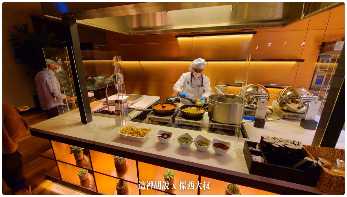 土耳其航空 商務艙飛行記錄 787-9 TPE-IST  / IST-TPE 2021 OCT 貴賓室 餐食：IST 機場貴賓室