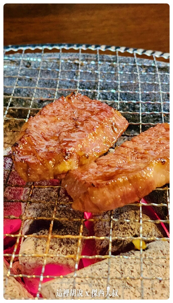 三年不見的日本 重返大阪的傑西吃了什麼 大阪爆走吃貨筆記：炭火燒肉 大歡