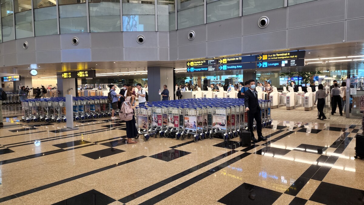 逛逛新加坡樟宜機場： T1/T3/T4 航廈介紹：新加坡機場自動化出境