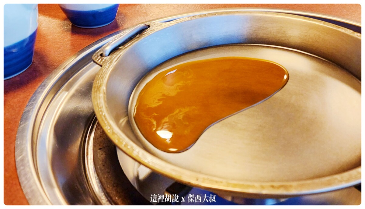 正統壽喜燒只有加這一點點阿不像是台灣加超多的