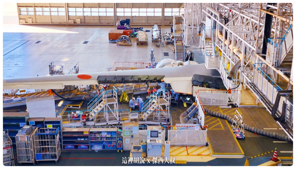 東京羽田機場 全日空ANA機體工廠見學 參觀維修機棚 近距離接近飛機 航空宅跟親子旅行都適合：棚廠參觀