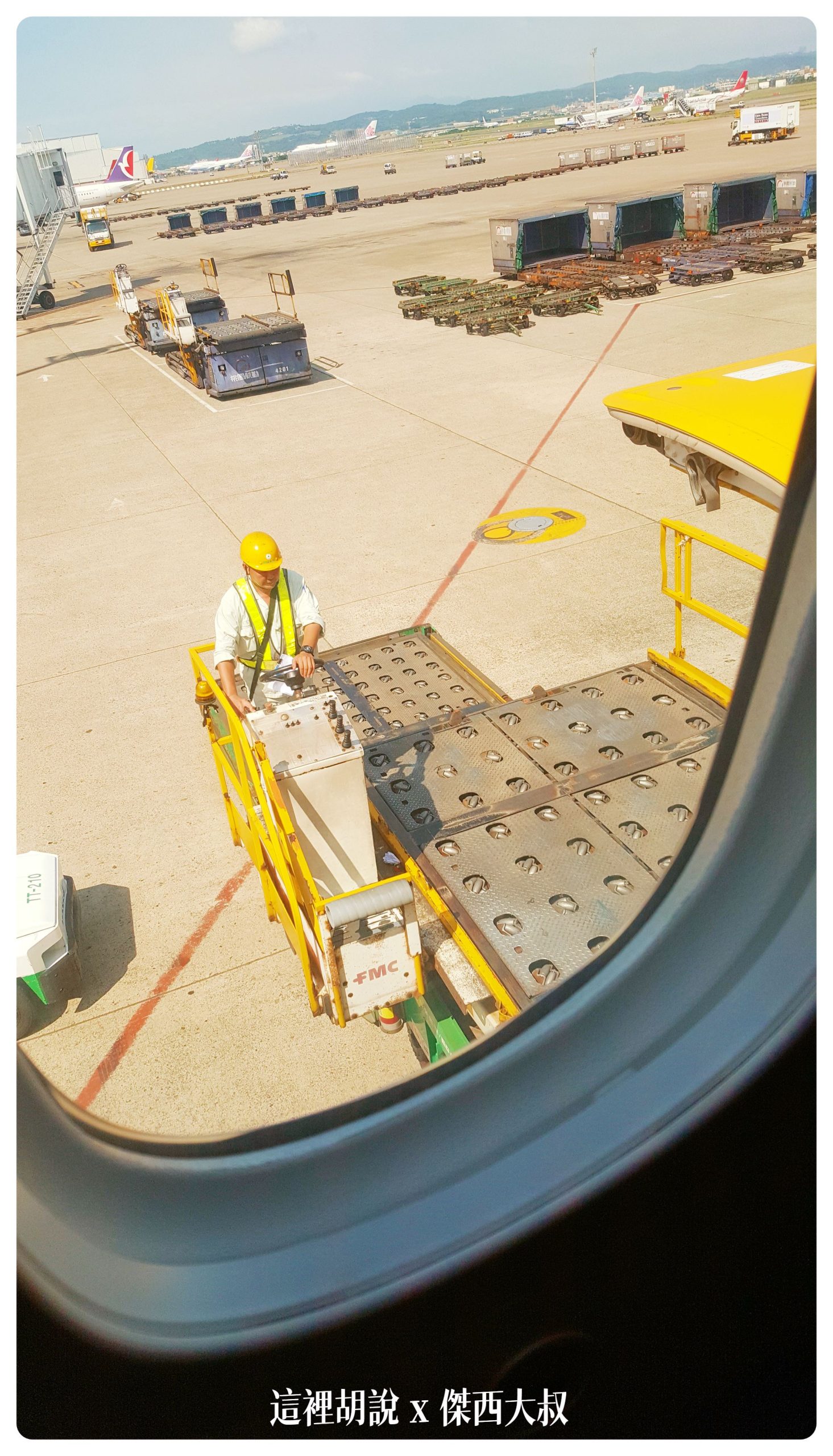酷航 787–9 商務艙 無線上網服務 以及自助機上娛樂系統開箱：客艙設計