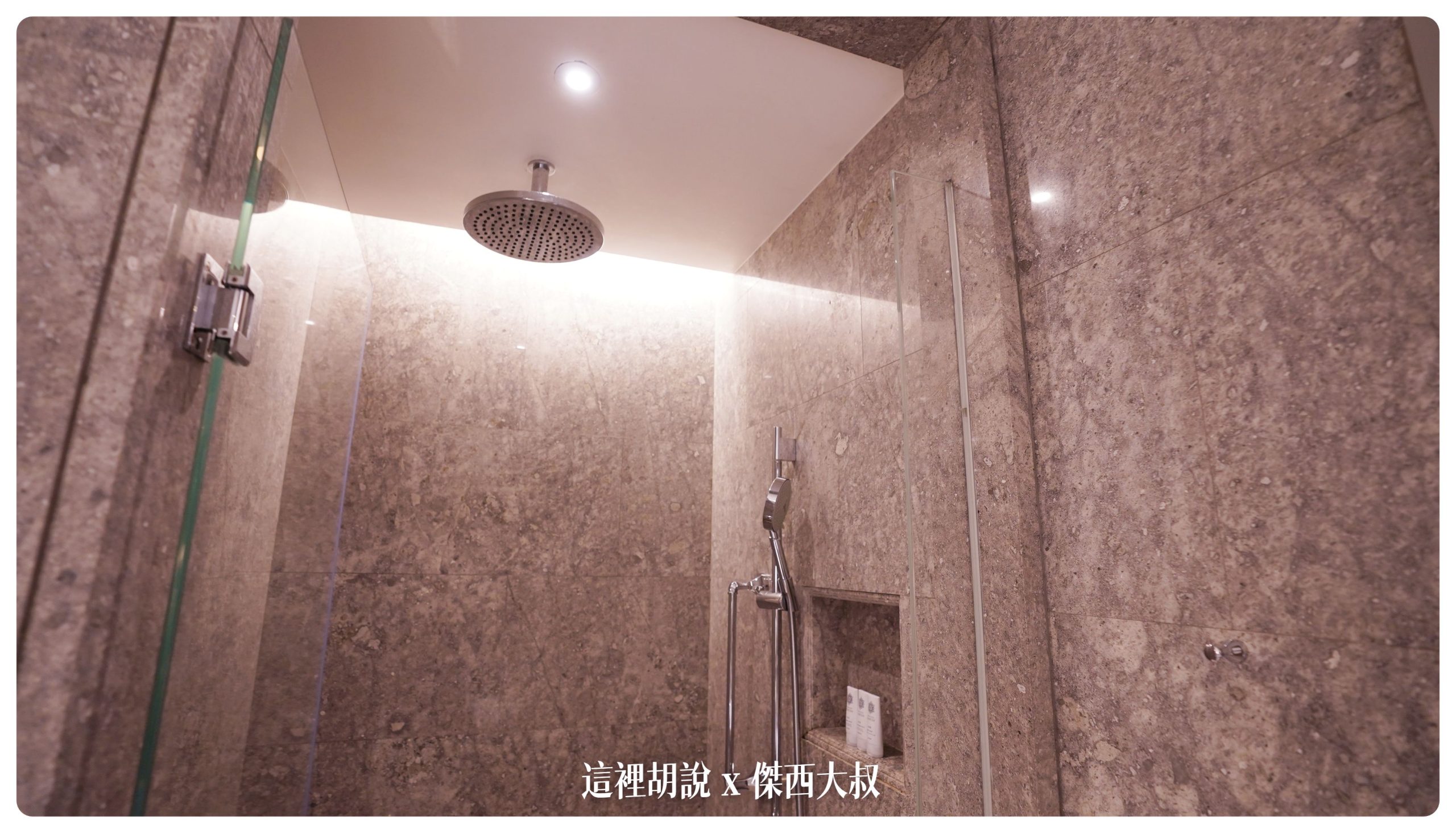 吉隆坡聖瑞吉斯 The St. Regis Kuala Lumpur 萬豪精品飯店開箱：更衣室以及浴室