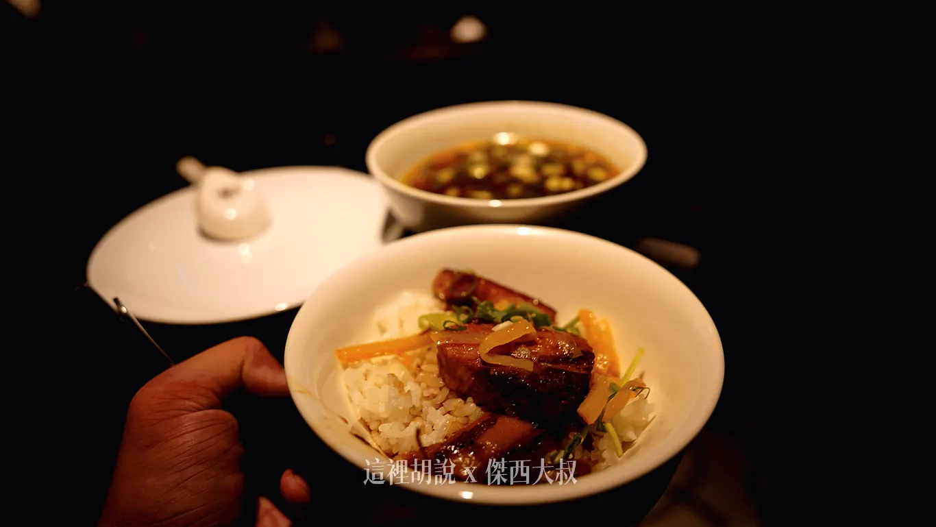 牛肉麵、梅乾扣肉飯