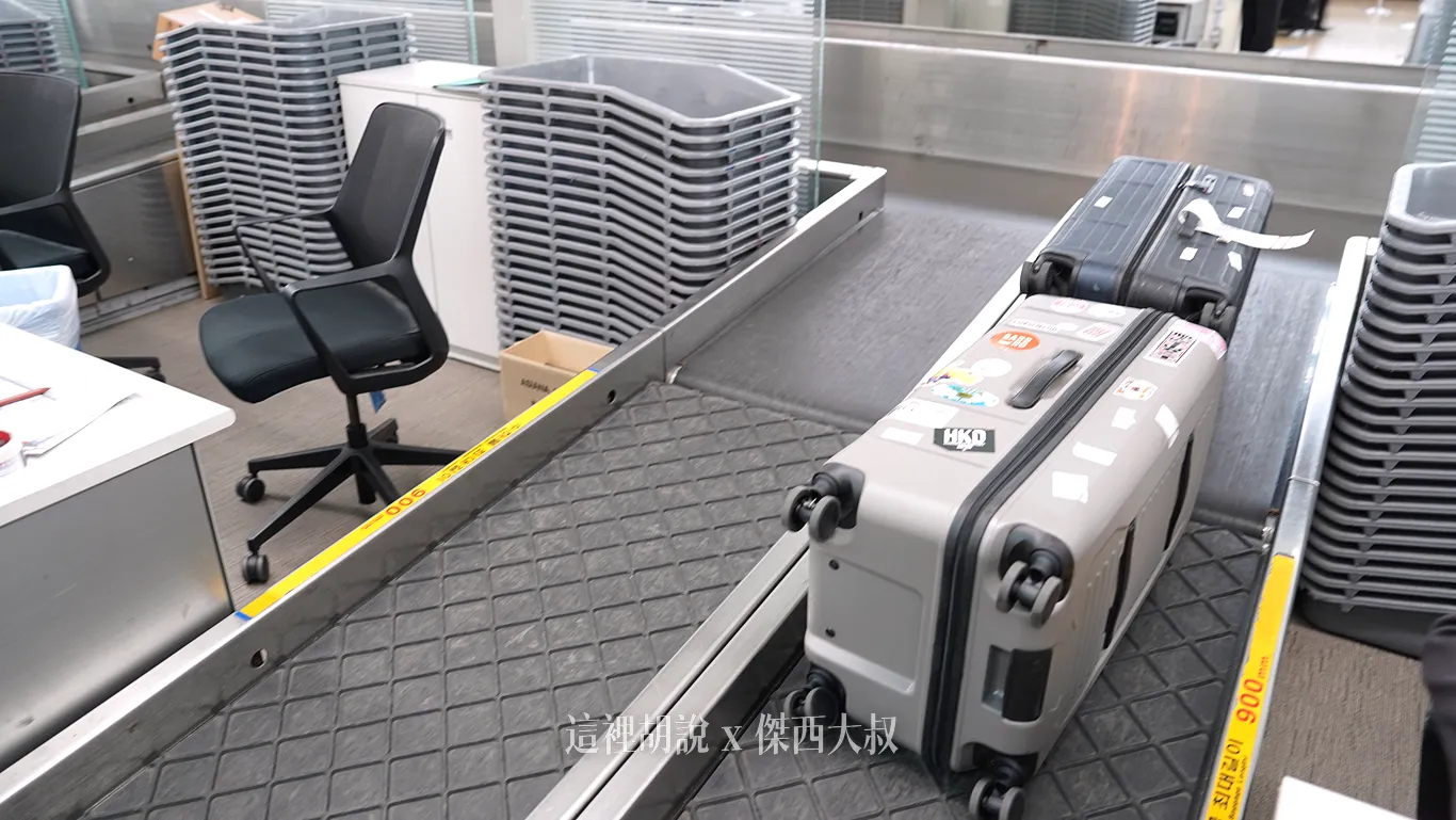 傑西的AZPAC行李箱寫真集/機場報到/車站置物櫃/飯店展開/後車廂：2025
