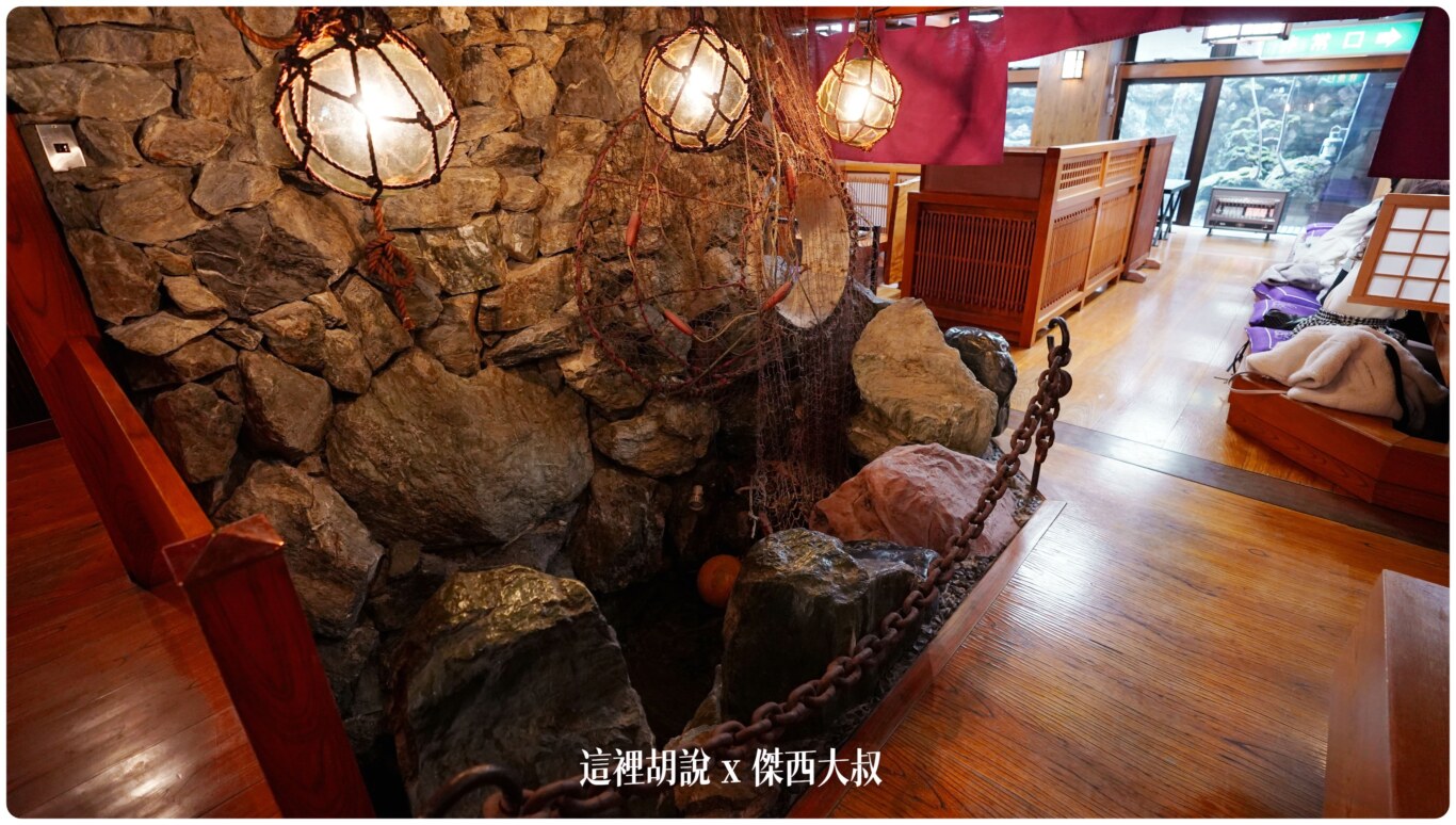 還有放置捕蟹的器具