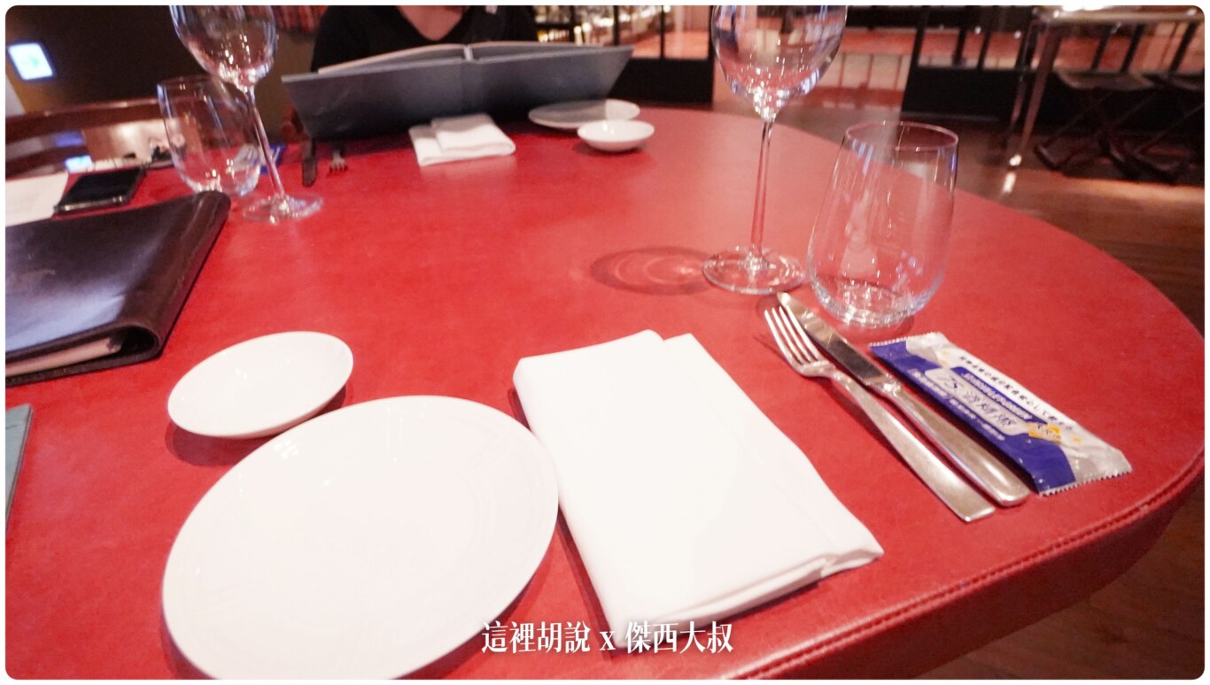 台北文華東方酒店 優雅及服務細節兼具的頂級服務飯店 餐飲細緻 Mandarin Oriental Taipei：晚餐