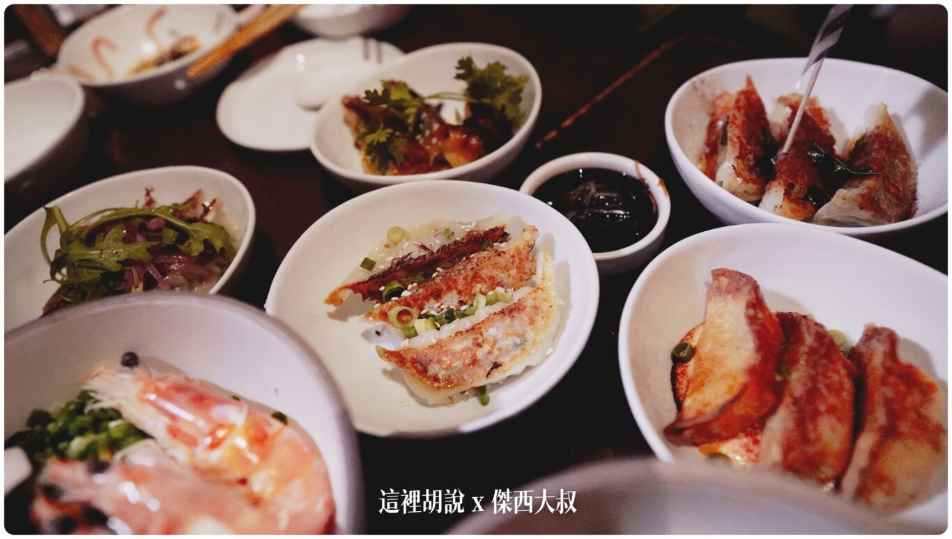 DUMPLING PLATTER OF 153 x Original, 3 x Veggie, 3 x Momo, 3 x Fried Pierogi, 3 x Smoked Duck經典餃子組合