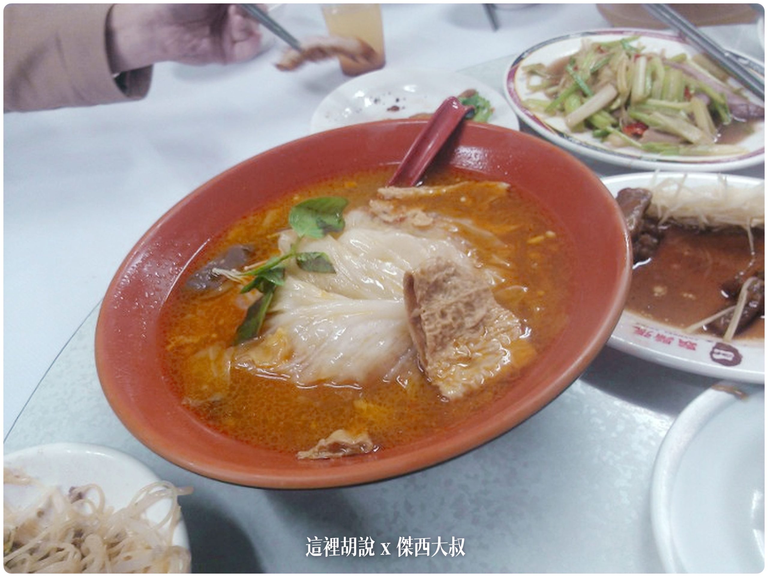 寧夏夜市千歲宴：吹著冷氣一次吃遍排隊美食 十年之間有什麼改變：對比2011年的千歲宴