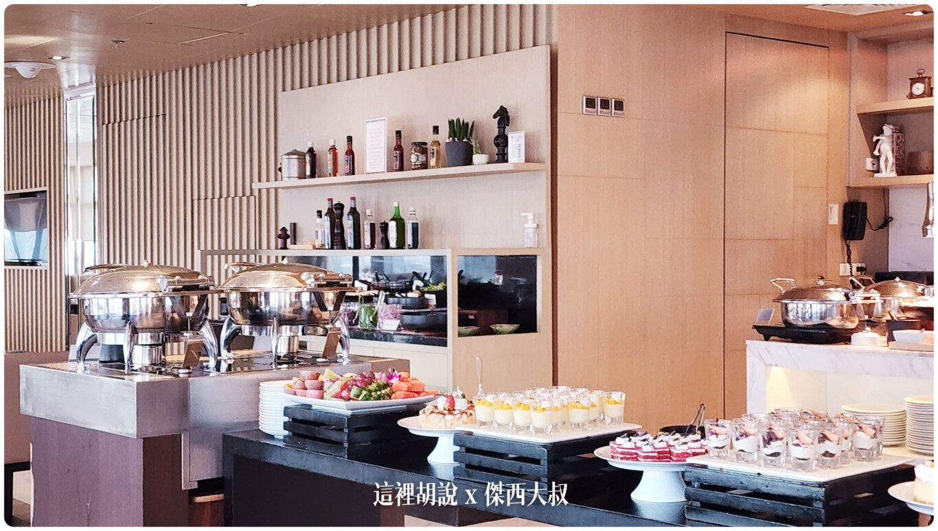 曼谷素坤逸萬豪酒店 Bangkok Marriott Hotel Sukhumvit 傑西住超過五次的曼谷飯店：行政酒廊：HAPPY HOUR