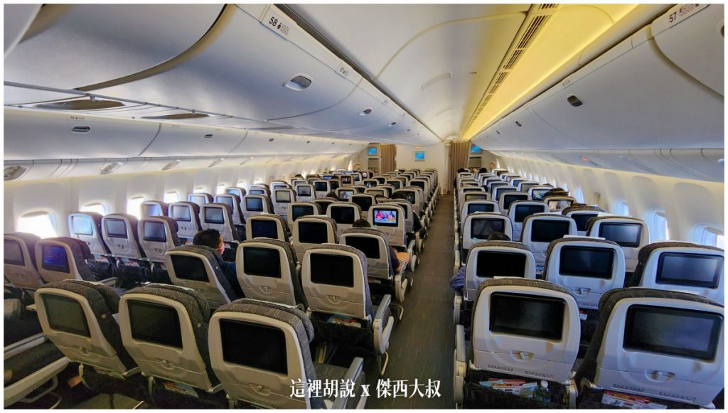 長榮航空機隊 大解析 全座位表 要注意那個位置 那個機種最資深？：長榮航空各機隊座位資訊