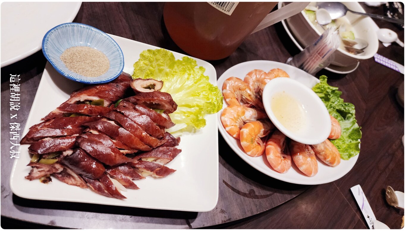 肥腸跟水煮蝦，都非常的新鮮非常下飯