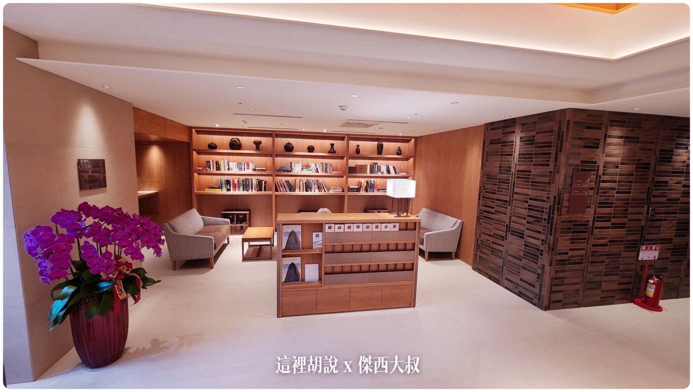 台北格拉斯麗酒店 直接復刻日本Hotel Gracery WHG集團 哥吉拉飯店/恐龍飯店：大廳大門