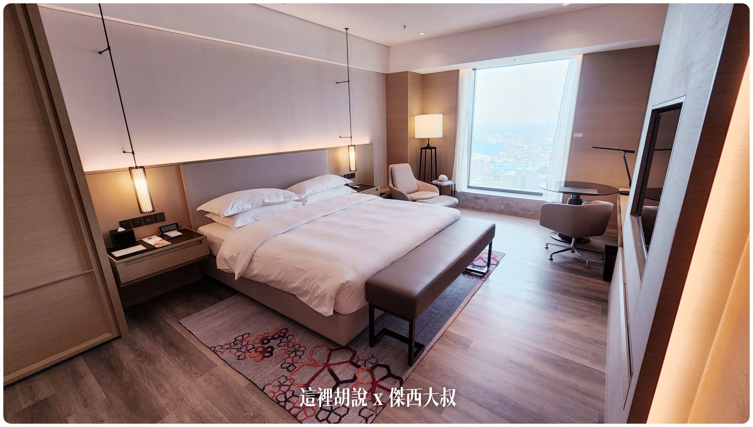 高雄萬豪酒店套房 尊榮套房跟萬豪套房照片記錄 Marriott Kaohsiung：萬豪套房：臥室